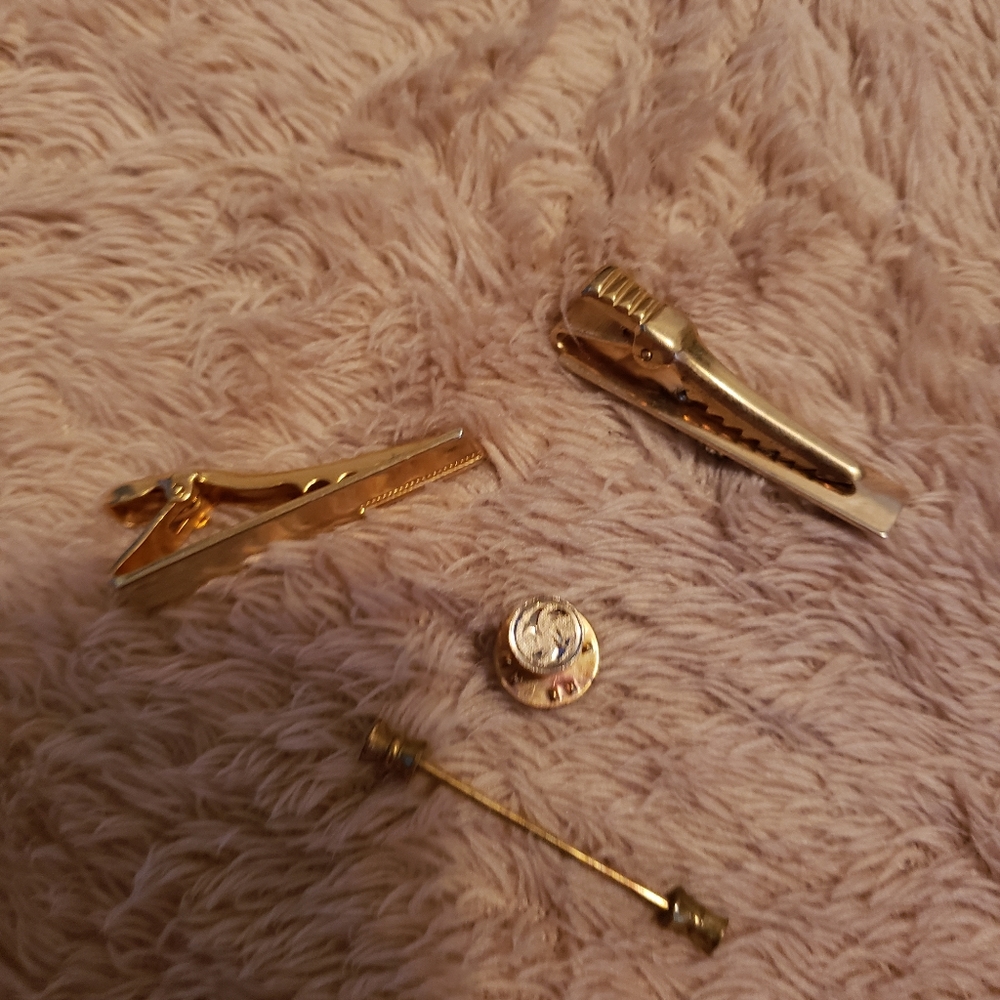 Tie clips